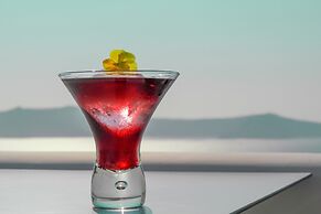 Athina Luxury Suites