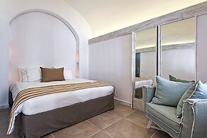 Athina Luxury Suites