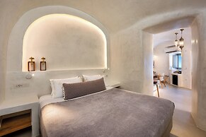 Athina Luxury Suites