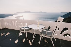 Athina Luxury Suites