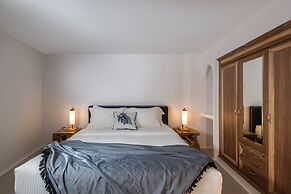 Nefeles Luxury Suites