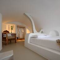 Nefeles Luxury Suites