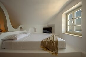 Nefeles Luxury Suites