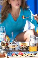 Nefeles Luxury Suites