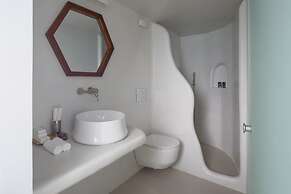 Nefeles Luxury Suites