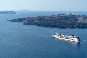 Nefeles Luxury Suites