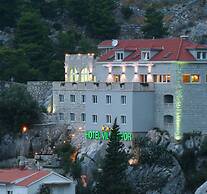 Hotel Villa Dvor