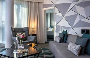 Warwick Le Crystal - Montréal