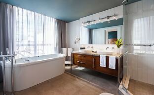 Warwick Le Crystal - Montréal