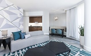 Warwick Le Crystal - Montréal