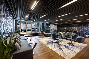 Warwick Le Crystal - Montréal