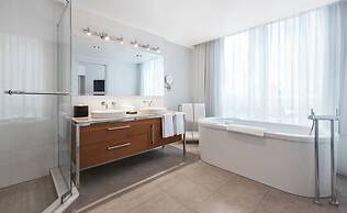 Warwick Le Crystal - Montréal