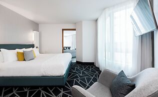 Warwick Le Crystal - Montréal