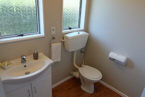 Castles Motel and Driftwood Motel