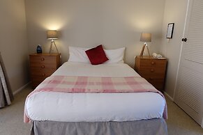 Castles Motel and Driftwood Motel