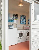 Castles Motel and Driftwood Motel