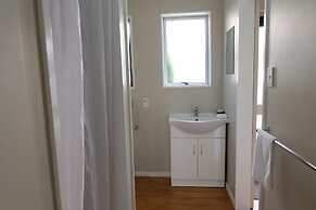 Castles Motel and Driftwood Motel