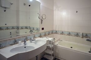 Royal Hotel Montevergine