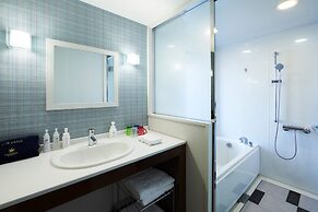 HOTEL UNIVERSAL PORT