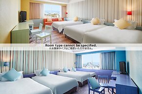 HOTEL UNIVERSAL PORT