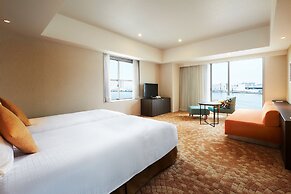 HOTEL UNIVERSAL PORT