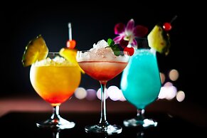 HOTEL UNIVERSAL PORT