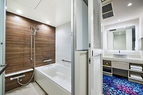 HOTEL UNIVERSAL PORT