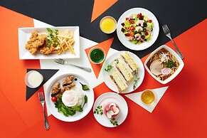 HOTEL UNIVERSAL PORT