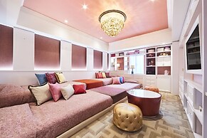 HOTEL UNIVERSAL PORT