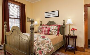 Lang House On Main Street