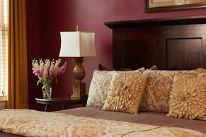 Lang House On Main Street