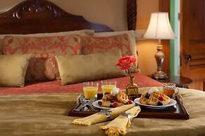 Lang House On Main Street