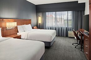 Courtyard by Marriott Minneapolis Maple Grove/Arbor Lakes