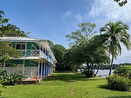 Tortuga Lodge