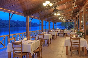 Tortuga Lodge