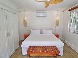 Tortuga Lodge