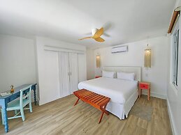 Tortuga Lodge
