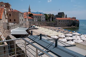 Astoria Hotel Budva - Montenegro