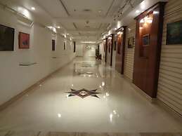 Hotel Kohinoor Continental, Airport