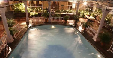 Hotel Kohinoor Continental, Airport