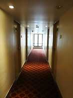 Hotel Kohinoor Continental, Airport