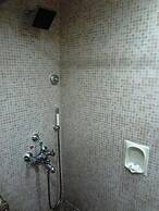 Hotel Kohinoor Continental, Airport