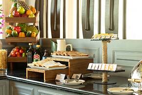 Polo Floatel Kolkata