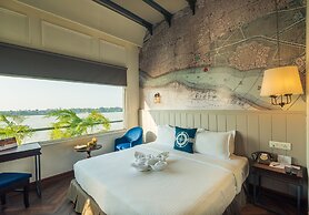 Polo Floatel Kolkata