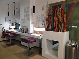 Holiday Inn Express Paris-Canal de la Villette by IHG