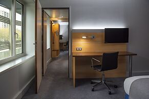 Holiday Inn Express Paris-Canal de la Villette by IHG