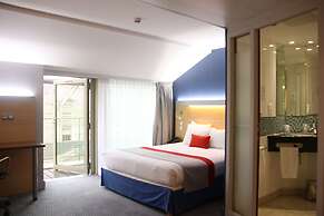 Holiday Inn Express Paris-Canal de la Villette by IHG