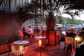 Holiday Inn Express Paris-Canal de la Villette by IHG