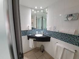 Holiday Inn Express Paris-Canal de la Villette by IHG