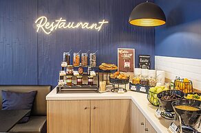 Holiday Inn Express Paris-Canal de la Villette by IHG